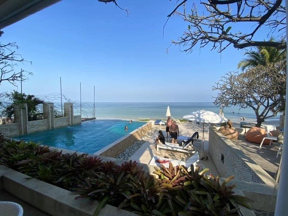 Nern Chalet Beachfront Hotel HHQ Exteriér fotografie